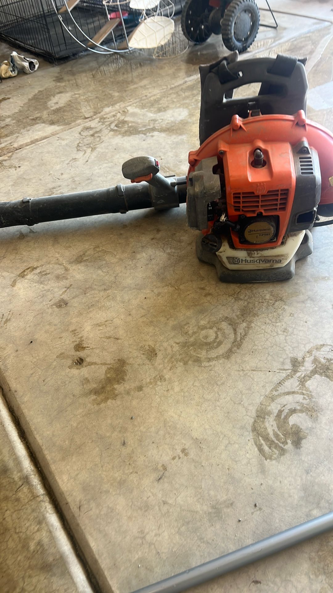 Leaf Blower