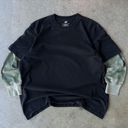 grunge y2k vintage boxy baggy camo sweater layered black skater tshirt
