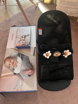 Babybjorn Bouncer Bundle with Toy