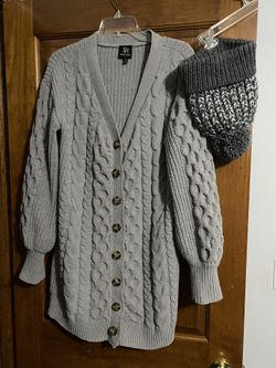 Women’s large derek heart gray soft and comfy coat sweater with hat