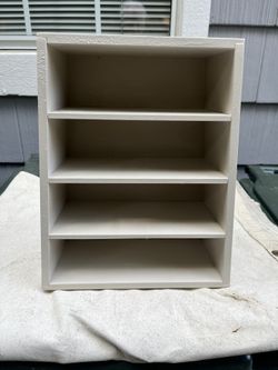 Wooden kickback Shelve