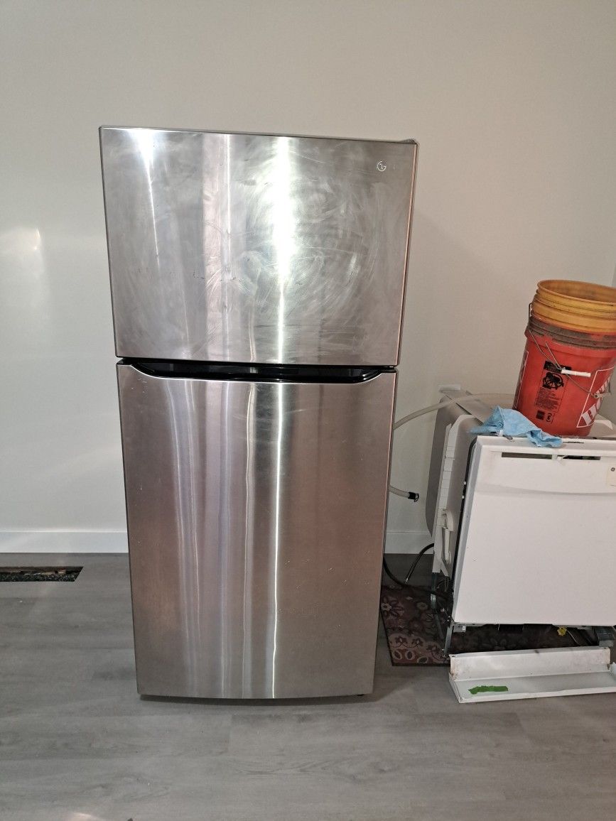 LG Refrigerator