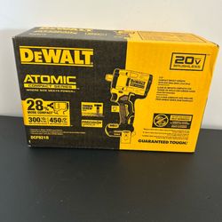 $130 NEW Dewalt Compact Impact Wrench 1/2” with Hog Ring Anvil (TOOL-ONLYl) Model DCF921B - 20-Volt