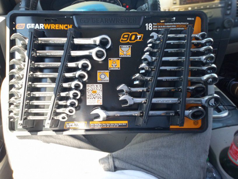 Ratcheting Wrench Set 