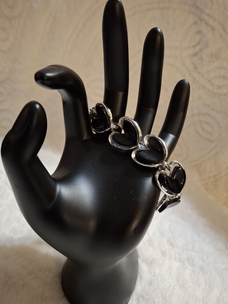 Black Heart Bracelet 