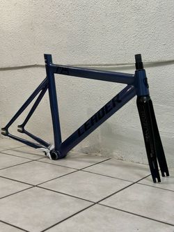 Leader 725 with Carbon Fork Fixie/Fixed Gear/Track Bike Parts
