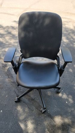Steelcase Leap V2 Office Desk Gaming Chairs