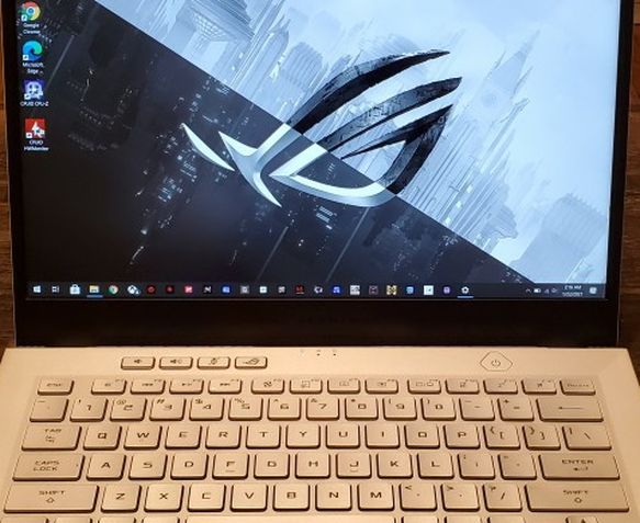 Asus Zephyrus G14 Laptop AMD Ryzen 9 4900 RTX 2060 Max Q 16gb