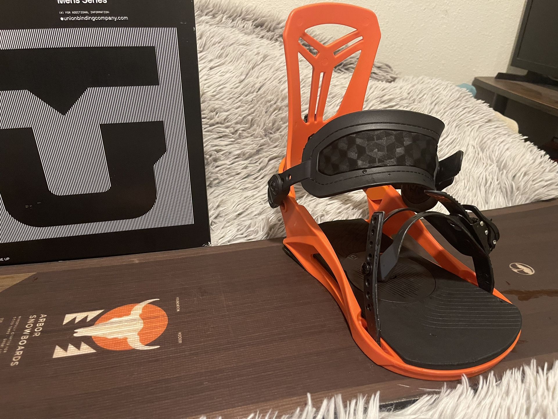 Mens Large Snowboard Bindings, (Union Binding Conpany?