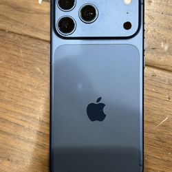 17 Pro Max 256GB For ATT  - Blue