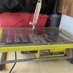 RYOBI TV TILE SAW WS722