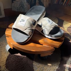 Nike Air Max slides Men’s size 9