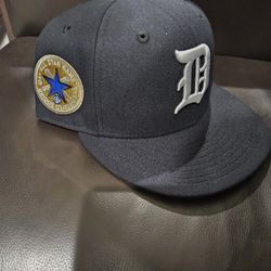 Detroit Tigers Old School Logo Fitted 7 3/4