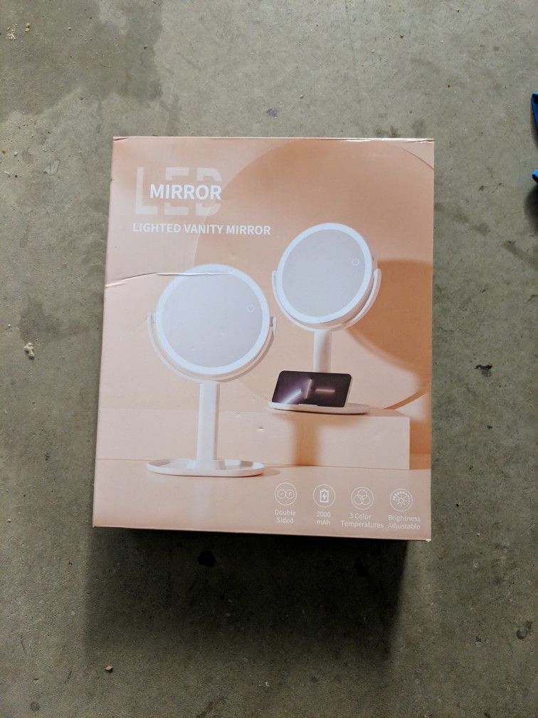 Lighted Vanity Mirror