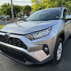 2020 Toyota Rav 4 XLE AWD Needs Nothing At All