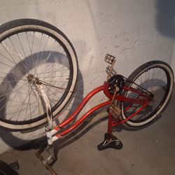 Old beach cruiser