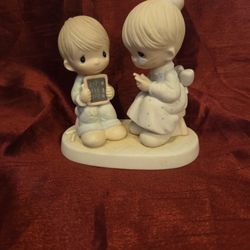 Precious Moments "LOVE IS Patient"
