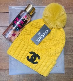 Yellow Beanie Bundle With Victoria Secret  Mist 