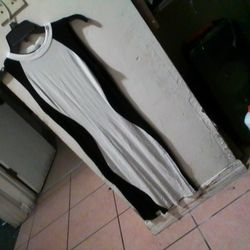 Black And White Cling DRESS Small Size