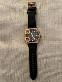 Diesel Sideshow DZ7475 Rose Gold Multi-Time Zone Watch