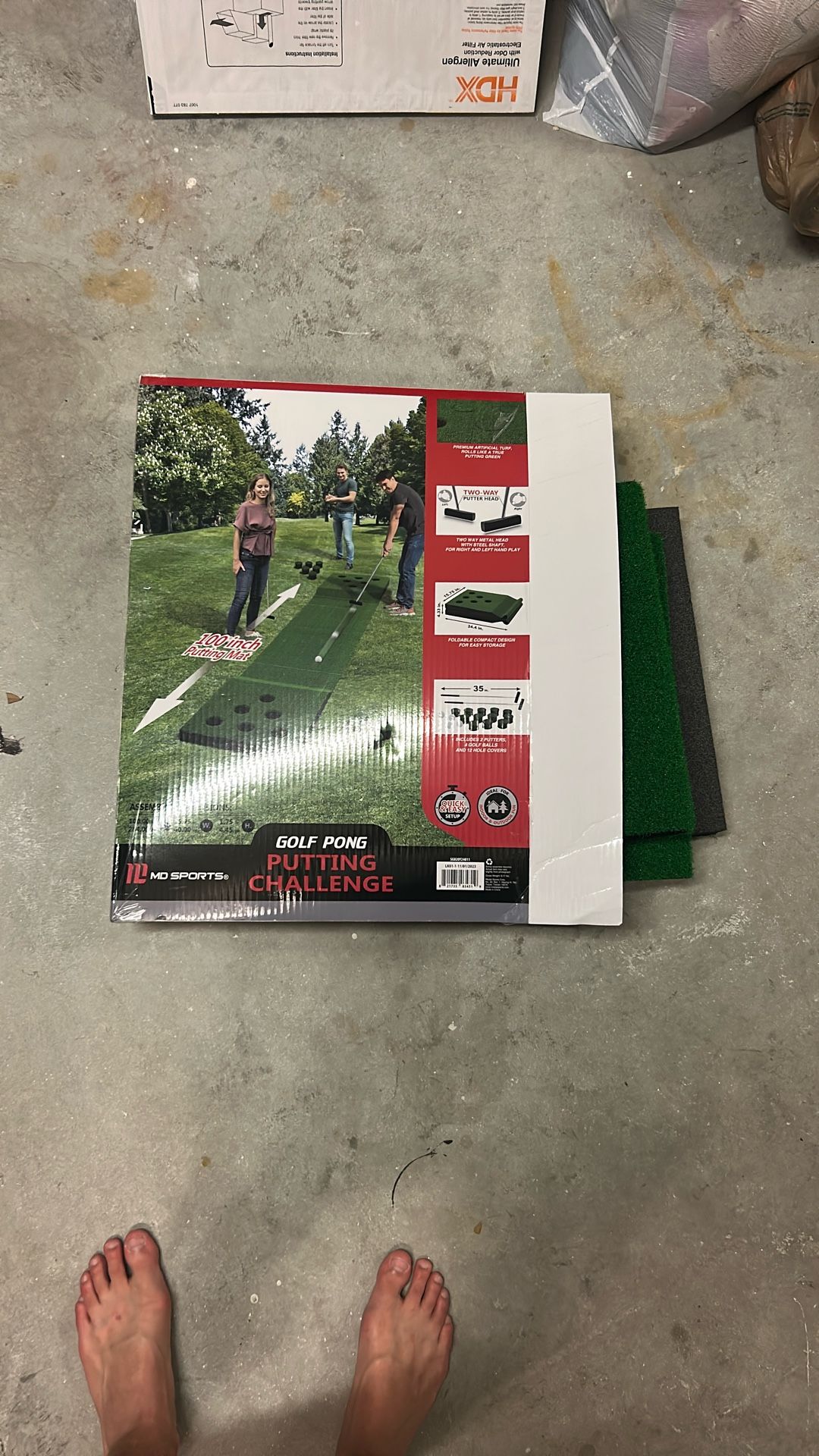 Putting Matt Turf