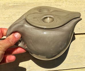 Russel Wright mid century modern Iroquois casual oyster gray teapot