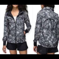 Size 6 Lululemon Tops And Jacket 