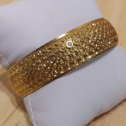 BANGLE 22K GOLD PLATED BRACELET 🛍 PRICE HAS BEEN REDUCED!!