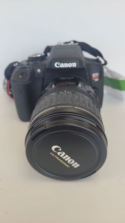 Canon eos rebel t6i camera