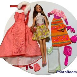 Vintage Barbie With Outfits 