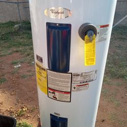 50 Gal Whirlpool Electric Water Heater 