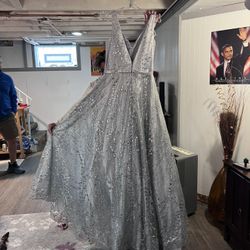 Quinceañera  Graduation Prom Party Wedding Dress / size 10