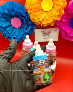 Baby shower favors(small baby bottles) recuerdos de baby shower