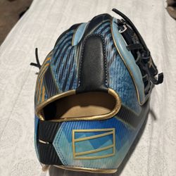 Rawlings Rev1X Baseball Glove