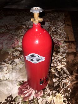Noz tank