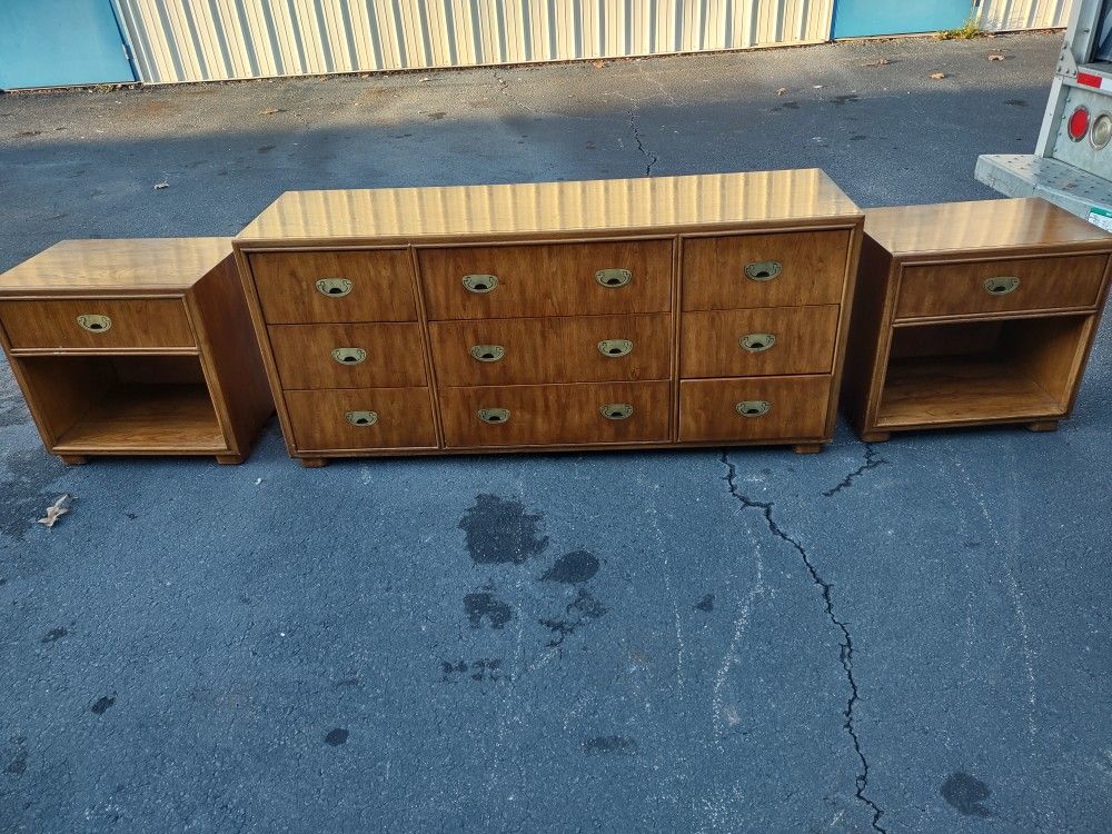 Vintage Drexel heritage passage campaign triple dresser and 2 night stands. Make offer for set.