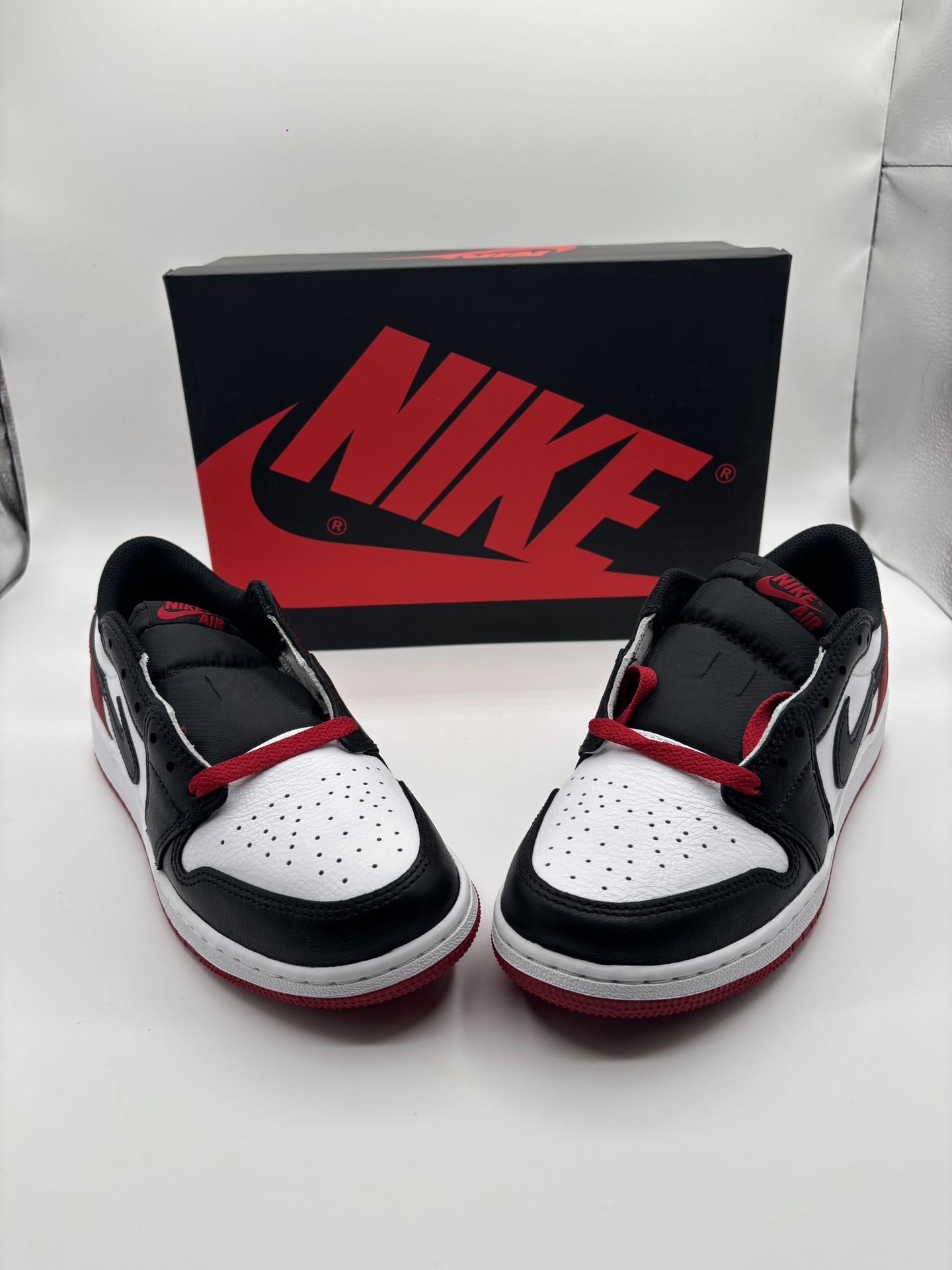 Jordan 1 Black Toe 6.5Y