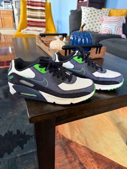 Nike Air Max 90 Sneakers