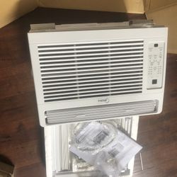 Brand New Air Conditioner With Remote Control 