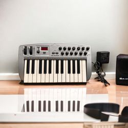 $45 for (1) M‐Audio Ozone MIDI Keyboard Audio MIDI Controller with Power Supply