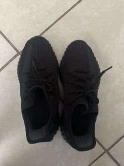 Black Yeezy 350