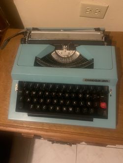 Typewriter Omega 30