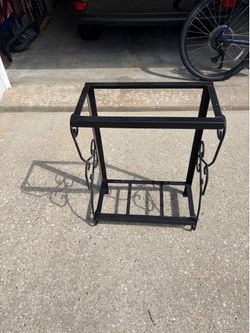 Fish tank stand