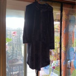 S/m 32 Heat Plush Hoodie Robe W/pockets  Extremely Soft 