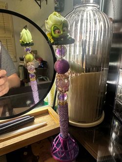 Ursula Doorables Pen