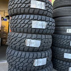 🚘🚨vendo set de llantas Lt 35x12.50 15 ARISUN tires M/T