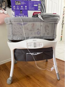 Graco automatic bassinet