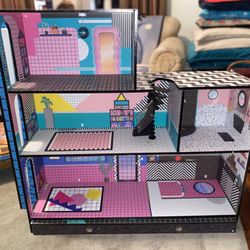 LOL/ OMG Wooden Dollhouse With Dolls