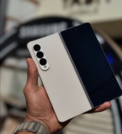 Samsung Galaxy z fold 4 Unlocked / Liberado 😃