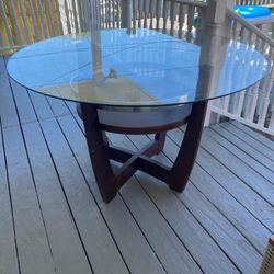 Round  Glass Table  